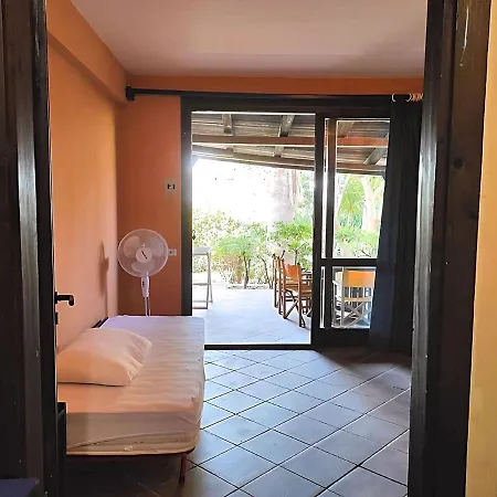 Appealing In Sant Irene Torre Vecchia With Pool Appartamento San Costantino